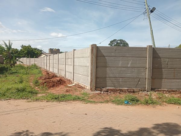 Precast perimeter wall